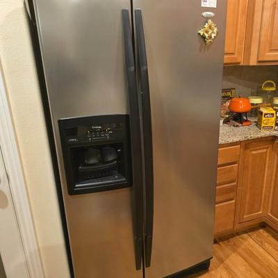 Whirlpool gold refridgerator