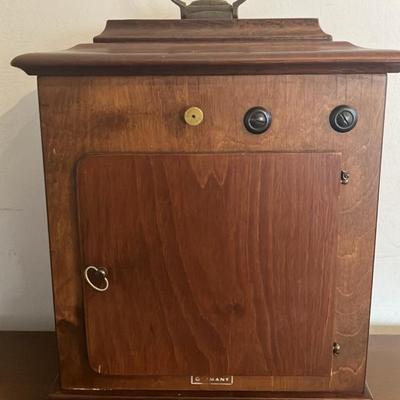 Franz Hermle Westminster Chime Mantel Clock, Model 350-060