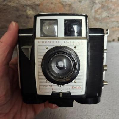 Sale Photo Thumbnail #449: Lot of 2 Brownies. Bullet has box and booklet. Twin 20. Fits a medium flat rate box