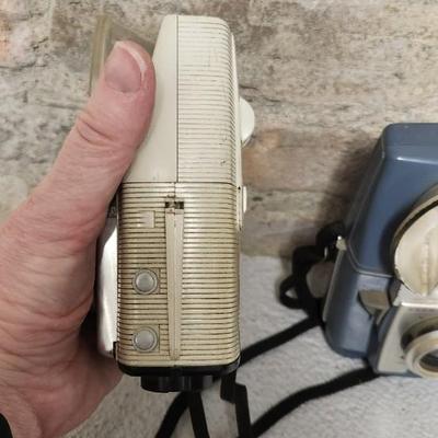 Sale Photo Thumbnail #462: Pair of Brownie Starflash and a Flash 30. Fits a medium flat rate box