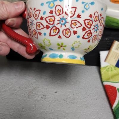 Sale Photo Thumbnail #537: Bright and happy items for your kitchen. That cute little bowl with 4 fondue forks!!