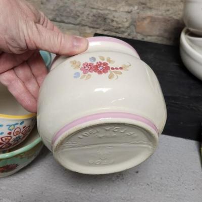 Sale Photo Thumbnail #539: Bright and happy items for your kitchen. That cute little bowl with 4 fondue forks!!