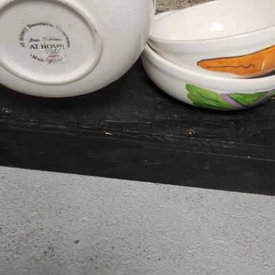 Sale Photo Thumbnail #541: Bright and happy items for your kitchen. That cute little bowl with 4 fondue forks!!