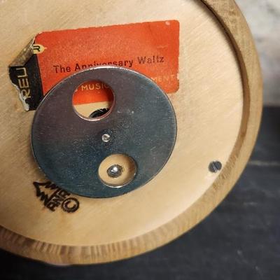 Sale Photo Thumbnail #564: Gorgeous Blythe figurine, sweet German music box and a retro car radio