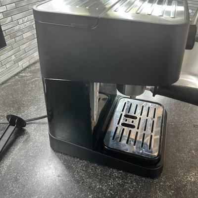 De'Longhi Stilosa EC260.BK Manual Espresso Machine - Like New