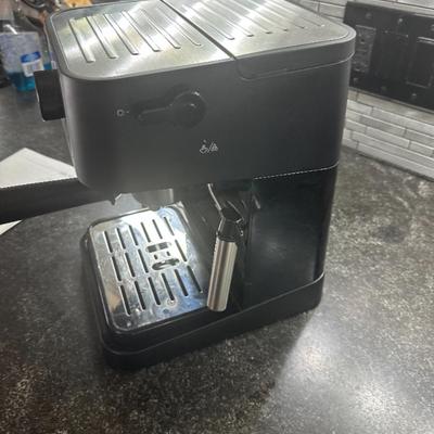 De'Longhi Stilosa EC260.BK Manual Espresso Machine - Like New