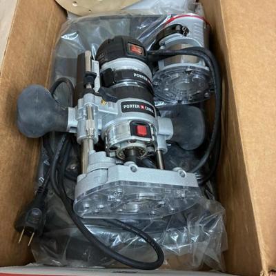New Porter cable 1 1/4 hp compact router fixed/ plunge combo kit Md # 450 pk $150.00