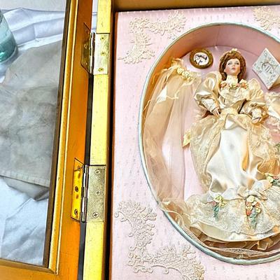 Franklin Mint “Elaine” Gibson Girl Wedding Remembrance Shadow Box Doll w/ COA (RenembRance)