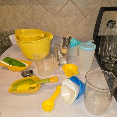 Plastic kitchenware