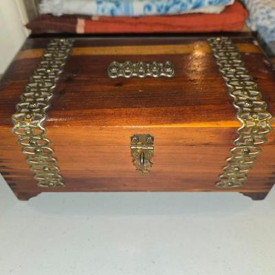 Wood box