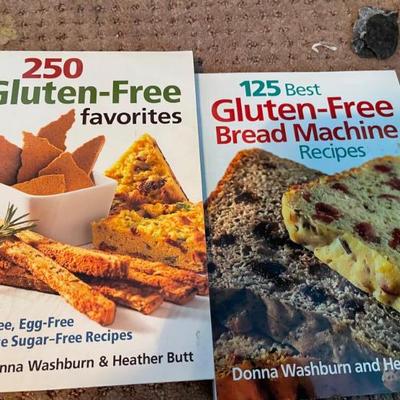 Sale Photo Thumbnail #79: Cook books 