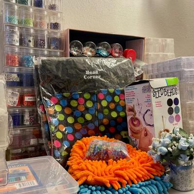 Sale Photo Thumbnail #119: Gift items 