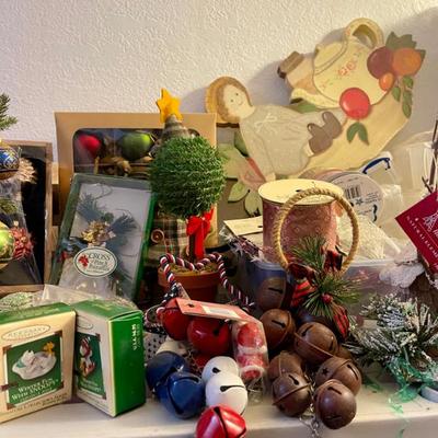 Sale Photo Thumbnail #120: Holiday 