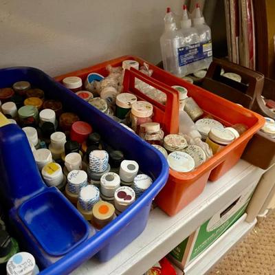 Sale Photo Thumbnail #130: Paints 