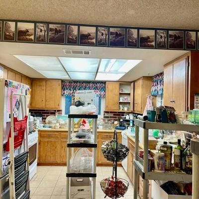 Sale Photo Thumbnail #146: Kitchen 