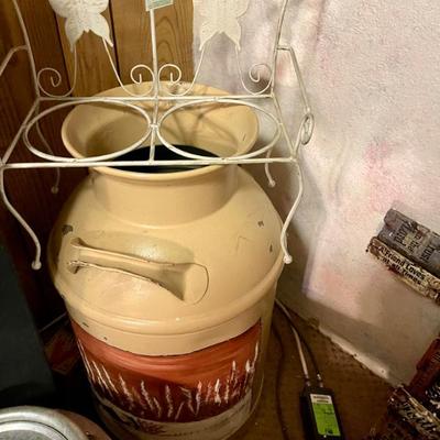 Sale Photo Thumbnail #184: Milk can 