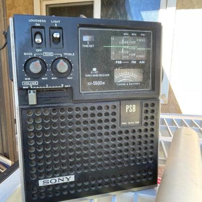 Sale Photo Thumbnail #191: Radio 