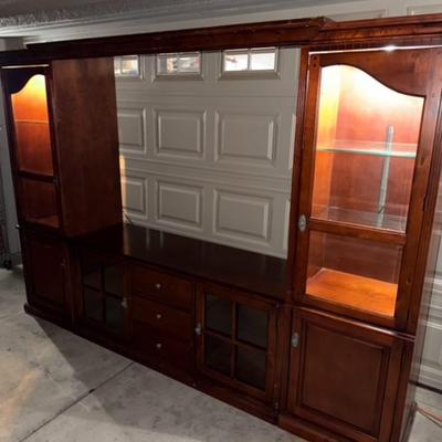 Sale Photo Thumbnail #2: Beautiful 3 Piece Entertainment Center