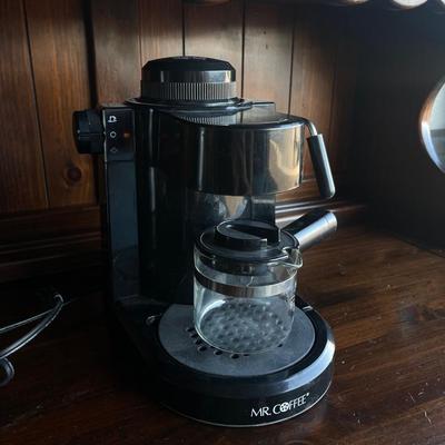 Sale Photo Thumbnail #239: Nice Mr coffee coffee maker