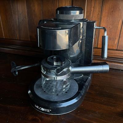 Sale Photo Thumbnail #240: Nice Mr coffee coffee maker