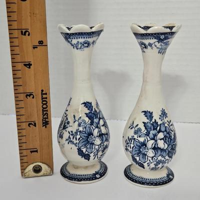 Pair of VTG Clarice Cliff Royal Staffordshire "Tonquin" Blue & White Bud Vases