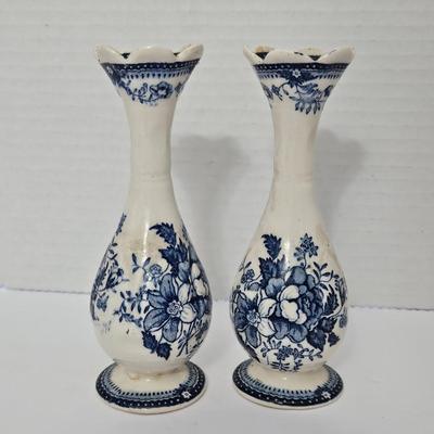 Pair of VTG Clarice Cliff Royal Staffordshire "Tonquin" Blue & White Bud Vases