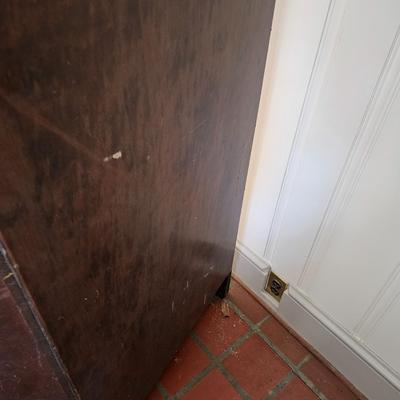 Brandt Mahogany Corner Cabinet (O-JS)