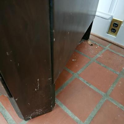 Brandt Mahogany Corner Cabinet (O-JS)