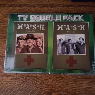 Insignia DVD Player W/Remote and DVDS (D-KD)