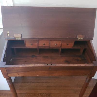 Slant Front Desk (D-KD)