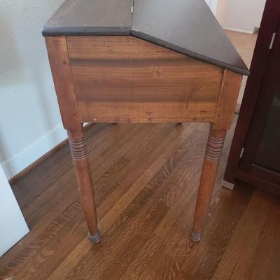 Slant Front Desk (D-KD)