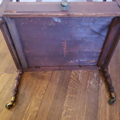 Victorian Canterbury With Castors & Drawer (D-KD)