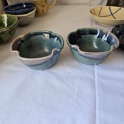 Assortment of Stoneware Bowls, Crocks & Cups (O-JS)