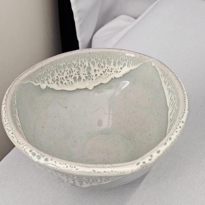 Assortment of Stoneware Bowls, Crocks & Cups (O-JS)