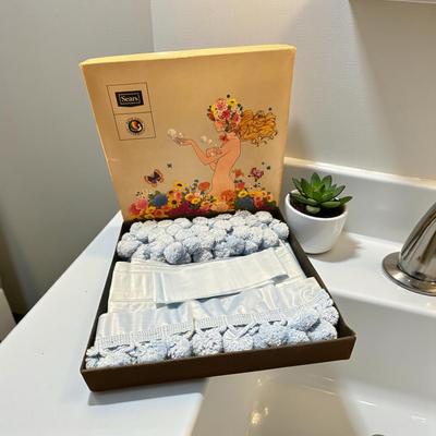 Sale Photo Thumbnail #247