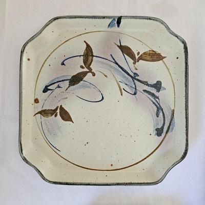 Robin Cage Pottery & More (O-JS)