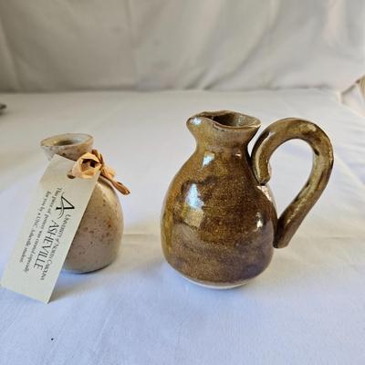 Robin Cage Pottery & More (O-JS)