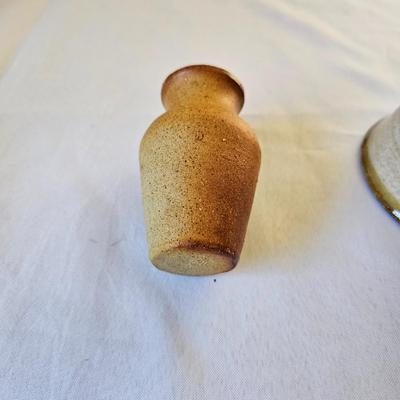 Robin Cage Pottery & More (O-JS)