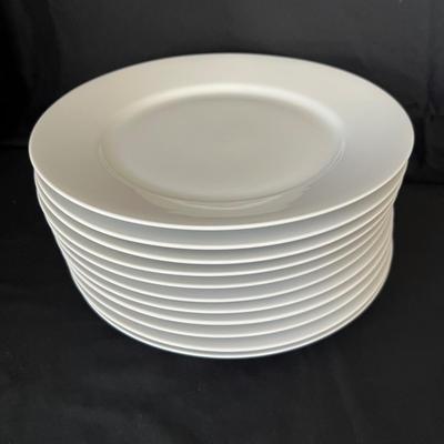 Crate & Barrel White Dinner Plate Set (DR-RG)
