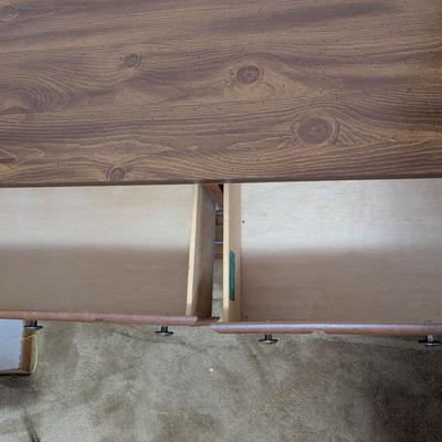 Dresser with Mirror (mirror is not attached)