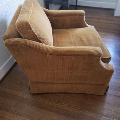 Clyde Pearson Gold Corduroy Chair (D-KD)