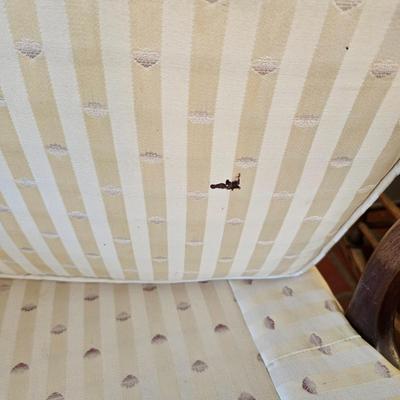 Clawfoot Upholstered Chair (O-JS)