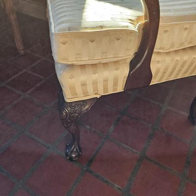 Clawfoot Upholstered Chair (O-JS)