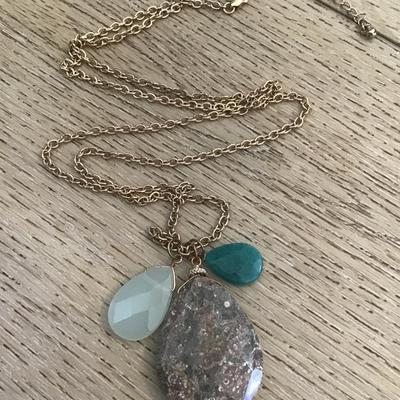 Beautiful, gold tone, stone multi stone charm necklace