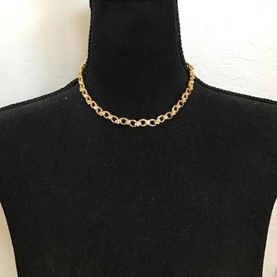 Vintage gold town rhinestone collar statement necklace very beautiful