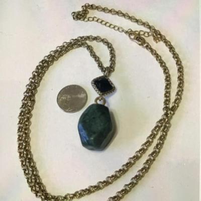 Beautiful vintage, Lucky Brand, gold plated, green, and black stone necklace