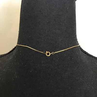 Vintage gold tone necklace