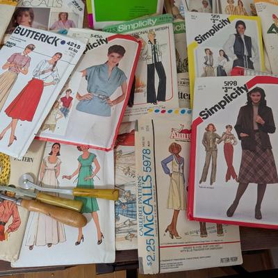 Large Lot of Vintage Patterns