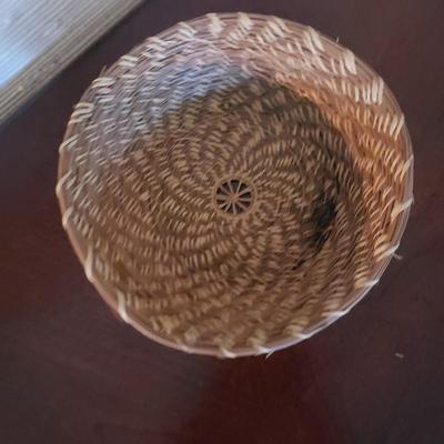 Sweet Grass Baskets (D-KD)