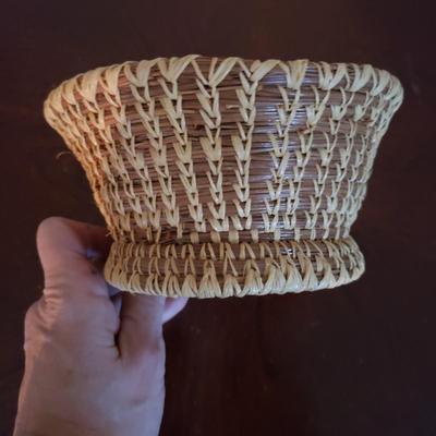 Sweet Grass Baskets (D-KD)